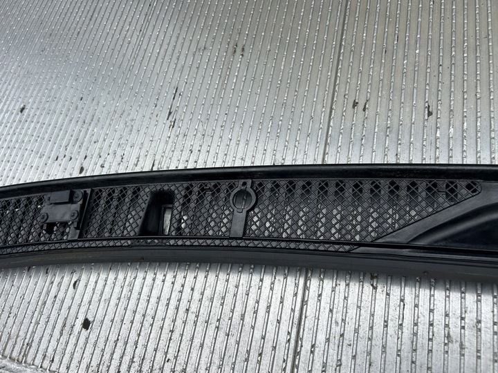 фото №13, Панель под лобовым стеклом audi a8 d2 рестайлинг