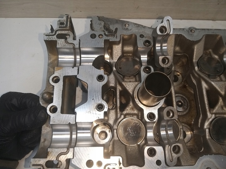 фото №9, Головка двигуна ліва справна infinity fx45 4.5b vk45 vk45de nissan l-ar2