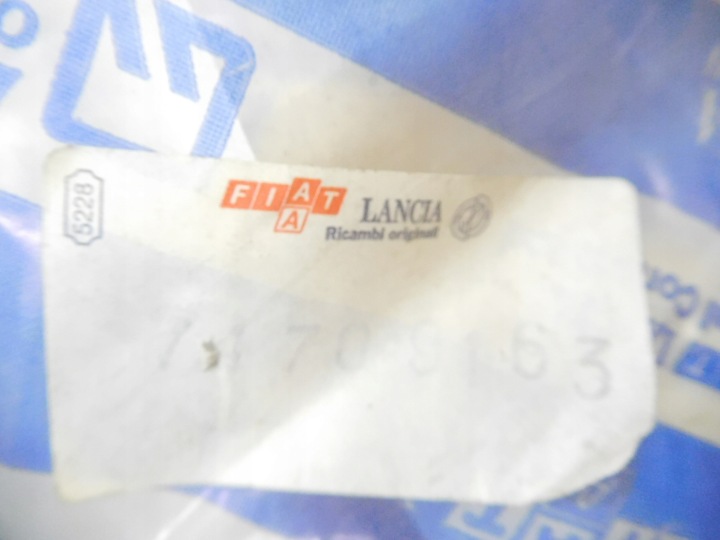 фото №7, Пластик кришки багажника праве fiat brava 95-98 oem номер 717091631