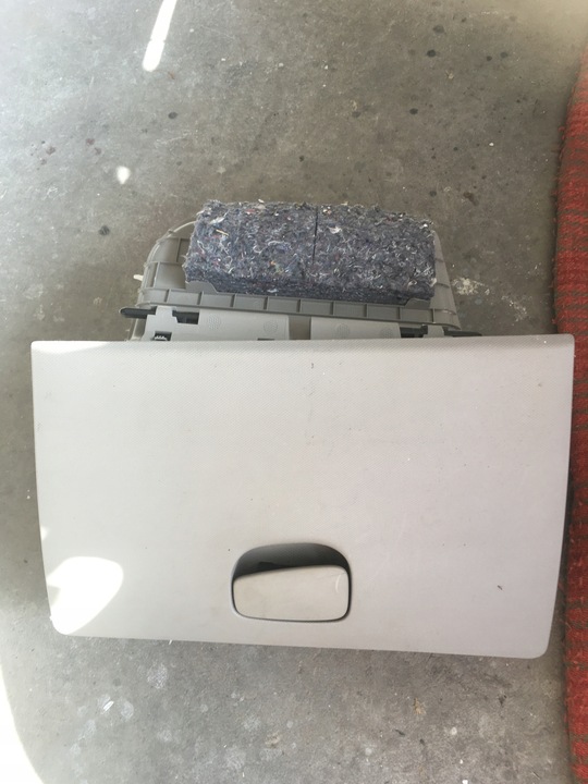 фото №5, Бардачок заглушка renault zoe 681088547r