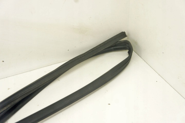 фото №5, Tk128 suzuki vitara iii прокладка стёкла дверь правые перед