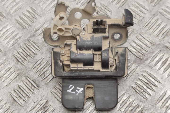 фото №7, Замок кришки багажника audi a3 sportback 8va, 8vf 8r0827505 1.6l дизель