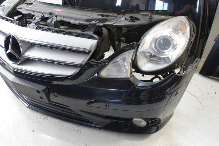 фото №10, Mercedes w251 перед капот бампер pas 197 r-kl amg