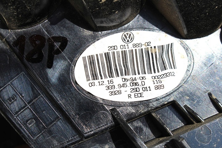 фото №13, Vw passat b8 універсал зад бампер задній + кришка багажника + лампи лампа led ko