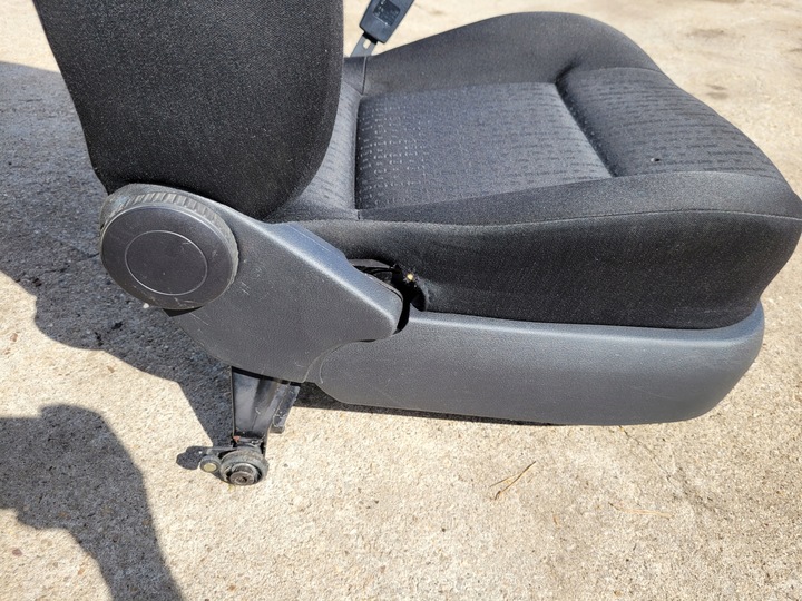 фото №7, Vw golf iv 3d сидіння праві пасажира