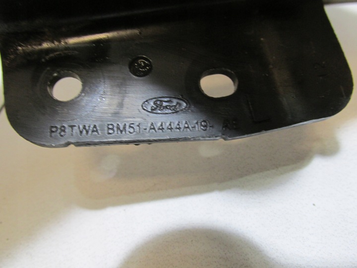 фото №5, Держатель привода крышки зад focus mk3 hb 2012 год