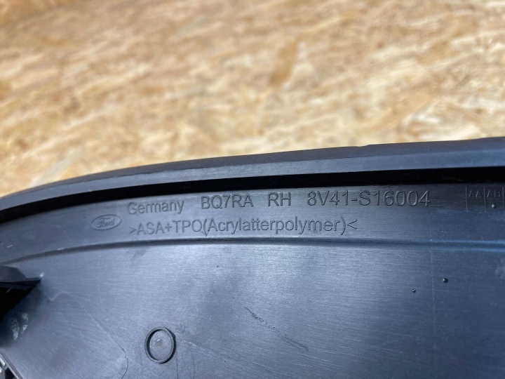 фото №9, Трикутник молдинг заглушка крила перед права ford kuga mk1 8v41-s16004 08-