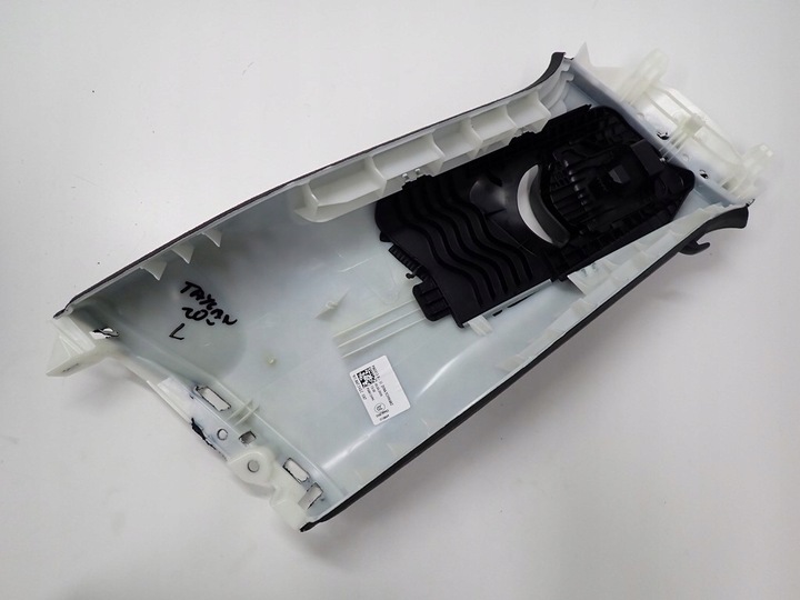 фото №3, Захист стійка ліва porsche taycan turbo s 20r