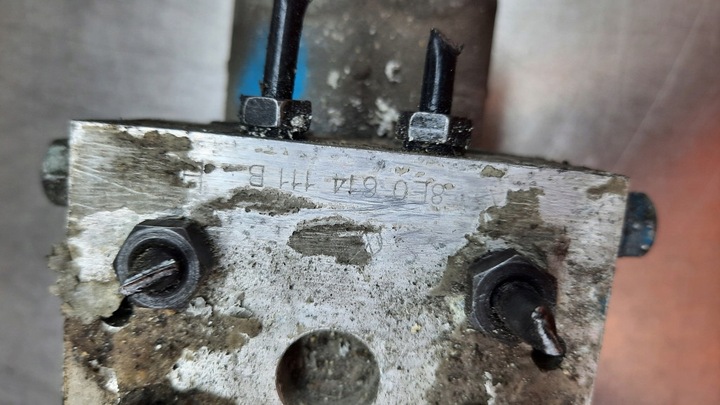 фото №8, Насос abs volkswagen passat b5 1.8t 98r 8e0614111b