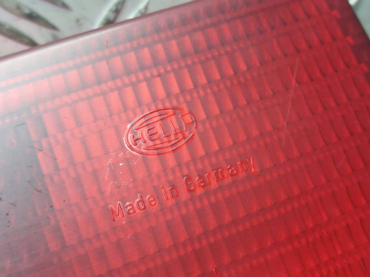 фото №7, Накладка крышки лампы зад audi a6 c4 sedan ly7p