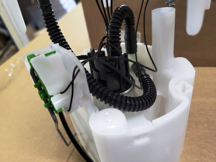 фото №12, Насос топлива p 3008 ii 1.5bluehdi