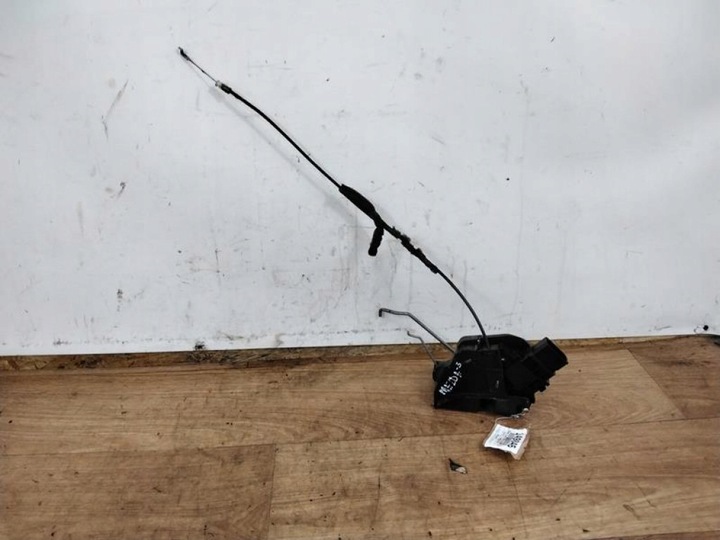 фото №1, Mazda 3 bk замок дверь левый переднее перед 6pin