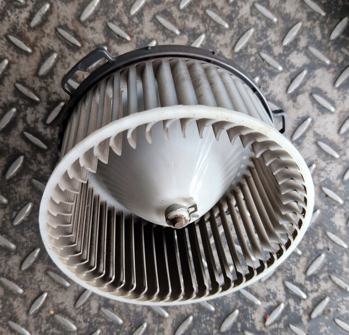 фото №1, Воздуходувка вентилятор mazda 3