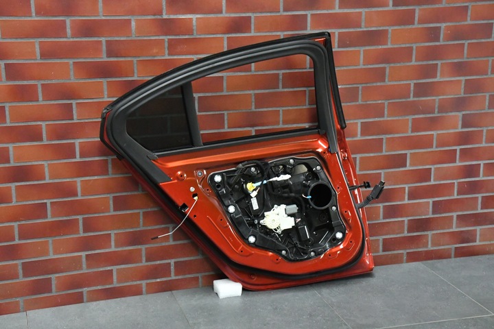 фото №8, Двері ліві зад задні bmw 3 g20 g21 m3 g80 g81 c1x sunset orange