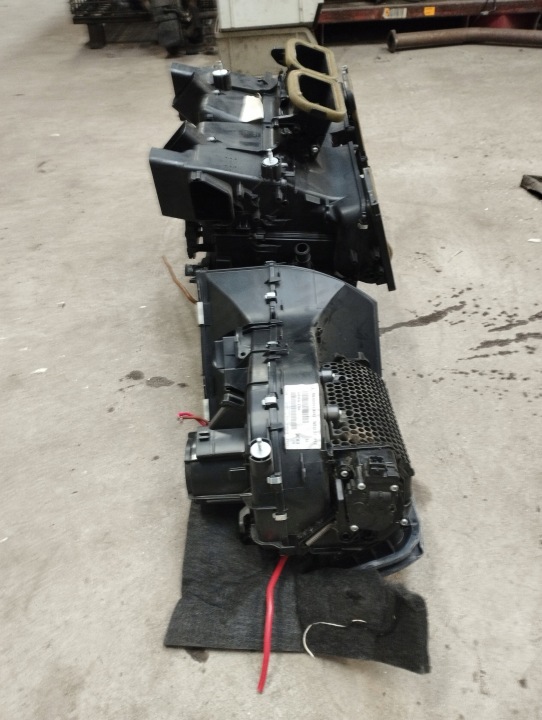 фото №6, Mercedes w212 отопитель смеситель комбайн a2128301760 a2048300461