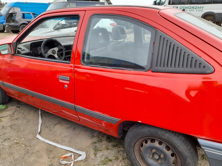 фото №12, Opel kadett e двері лівий перед ліві передні