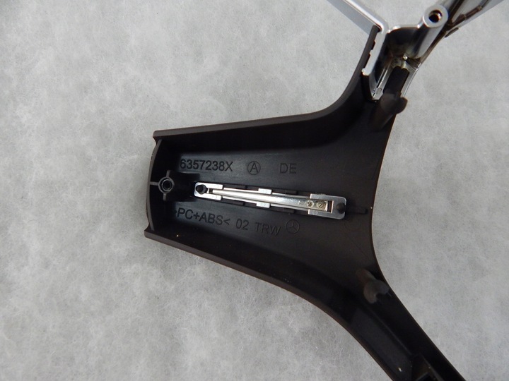 фото №11, Mercedes w166 x166 w246 w204 рестайлінг w212 - рамка накладка кермо коричнева