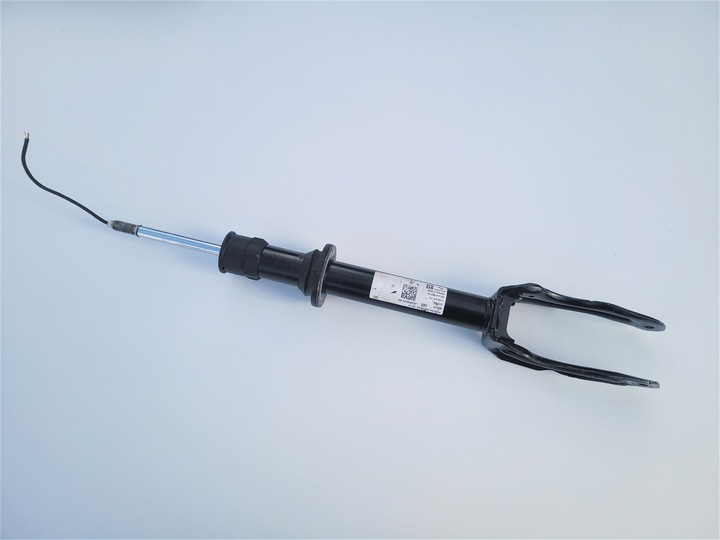 фото №1, Porsche taycan амортизатор 9j1413031 9j1413031e