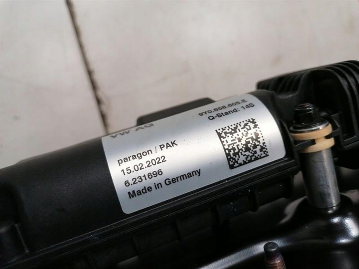 фото №8, Audi e-tron gt rear спойлер 9y0858605e 4k8827948g