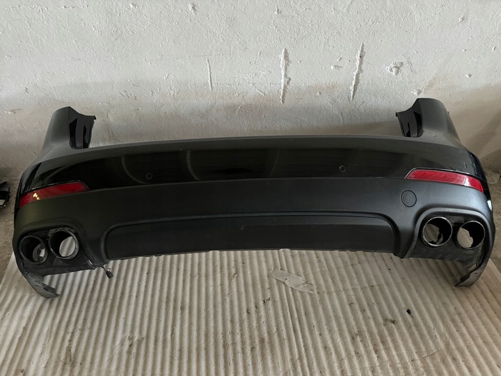 фото №1, Maserati levante бампер зад комплектный