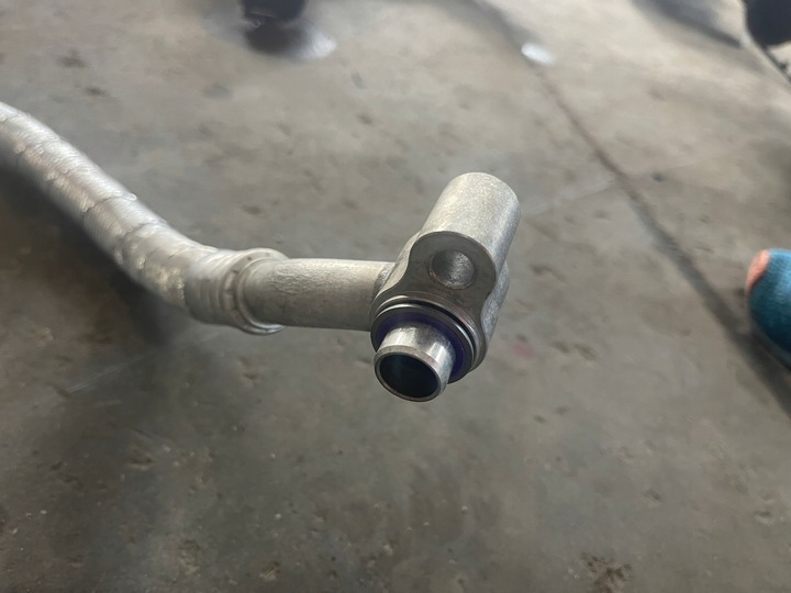 фото №4, Opel astra k v 1.6 cdti шланг кондиционера