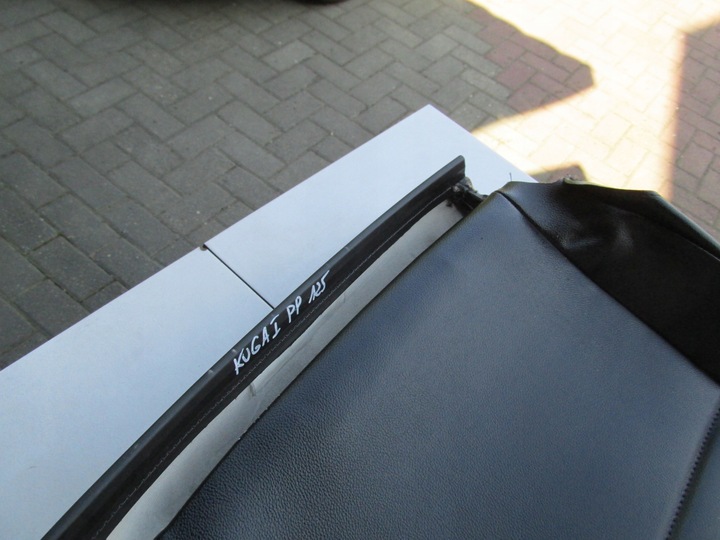 фото №7, Гарна оббивка спинка сидіння шкіра kuga mk1