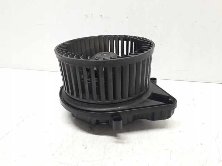 фото №1, Audi a4 b6 00-06 воздуходувка вентилятор воздуховод 8e1820021b