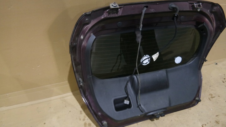фото №5, Кришка багажника зад ford fiesta mk7 vii 5d