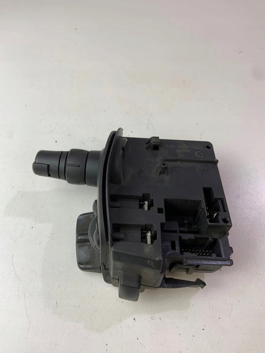 фото №5, Рулевой/подрулевой переключатель поворотов света renault clio iii modus