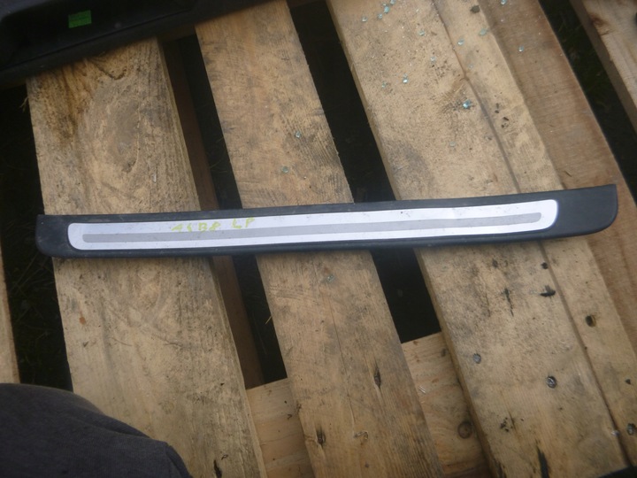 фото №1, Audi a4 b8 левая планка пороговая накладка порог перед