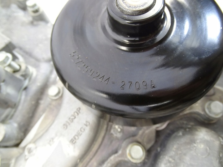 фото №8, Корпус розподільний вал насос води ghibli levante quatroporte 3,0 v6