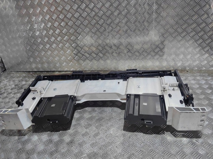 фото №1, Porsche 911 991 патрон/заряд капотаж y 99158001104 991580011