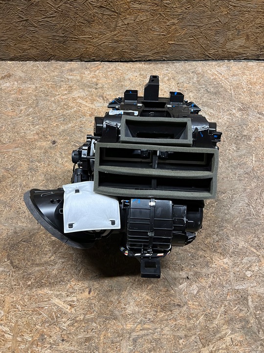 фото №1, Отопитель воздуходувка opel corsa f 9830696680