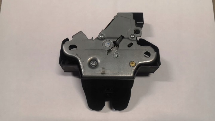 фото №1, Замок зад крышки багажника toyota corolla a64600-02071