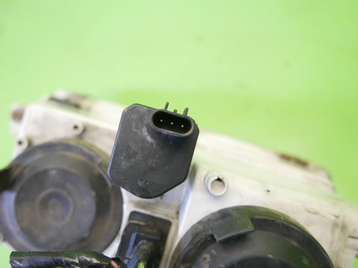 фото №15, Фара лампа левая перед hella volvo v40 i 99-00