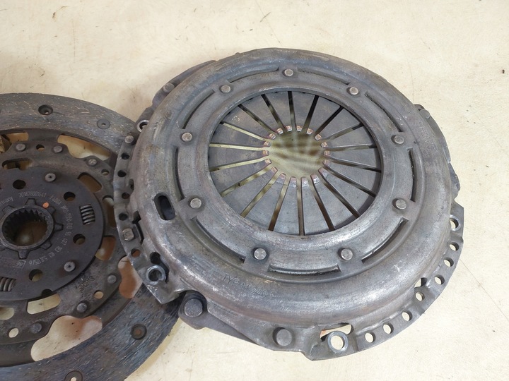 фото №3, Focus mk2 c-max mk1 1.6 tdci сцепление двухмассовый маховик