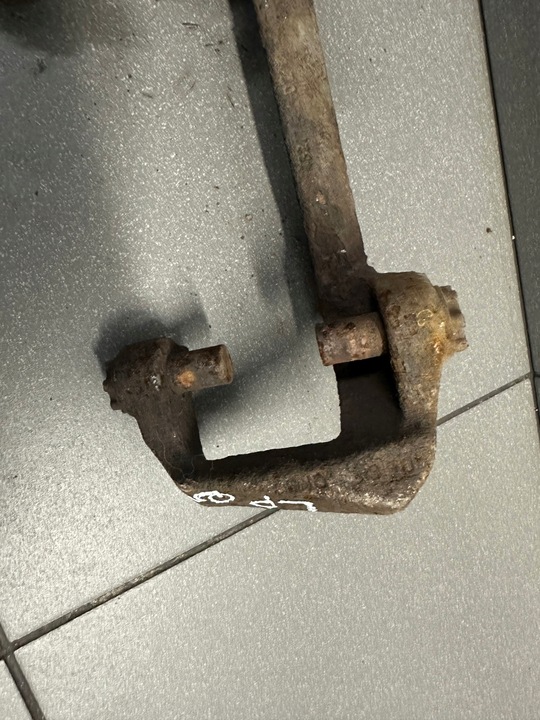 фото №6, Скоба зажим левый перед audi q5 8r 320mm