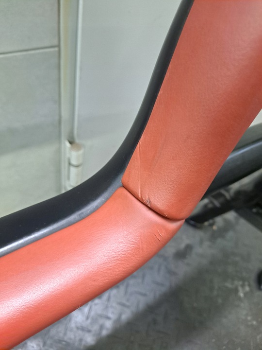 фото №8, Каркас підголівники дуга porsche boxster 986