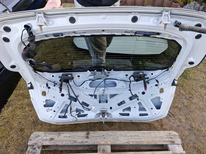 фото №11, Bmw u06 крышка багажника зад a96