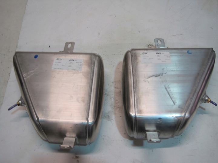 фото №1, Бак уровень audi q7 4m0 3,0tdi 4m0616203f 4m0616204f