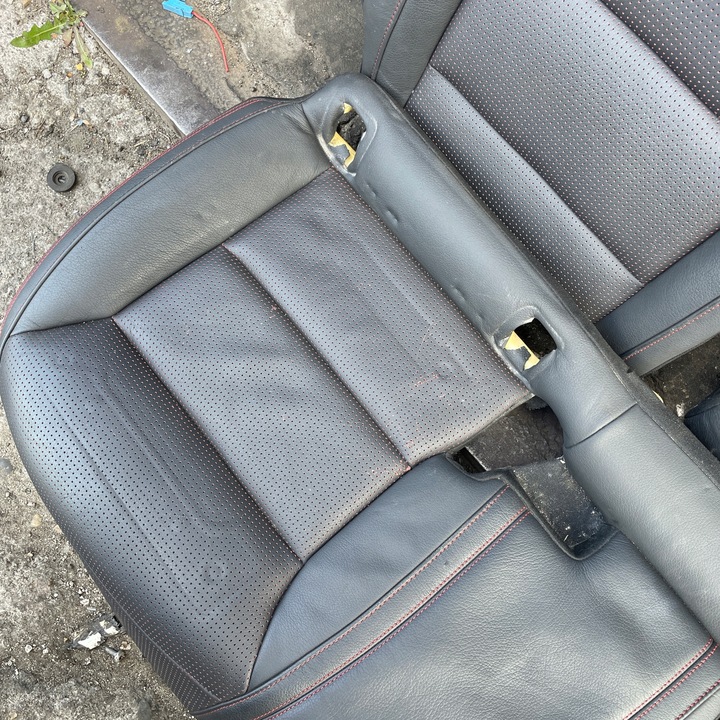 фото №15, Mercedes cla w117 amg сидіння шкіра стьобана диван обшивки червона nić