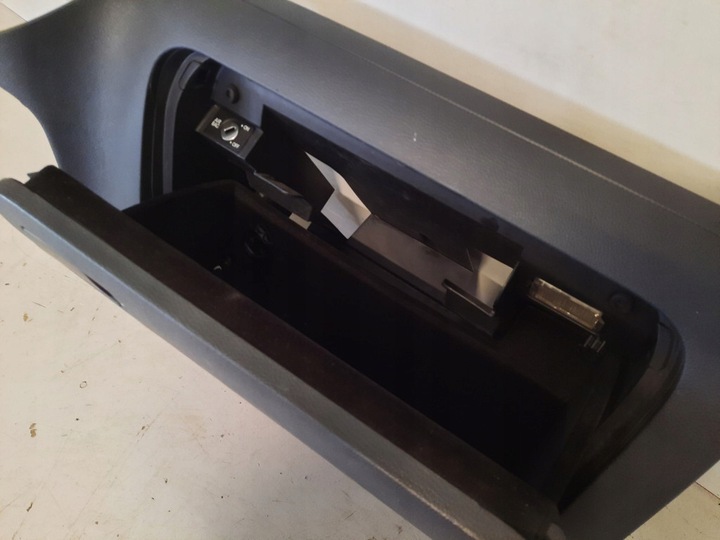 фото №7, Volkswagen golf v 03-09 бардачок пассажира 1k1857290