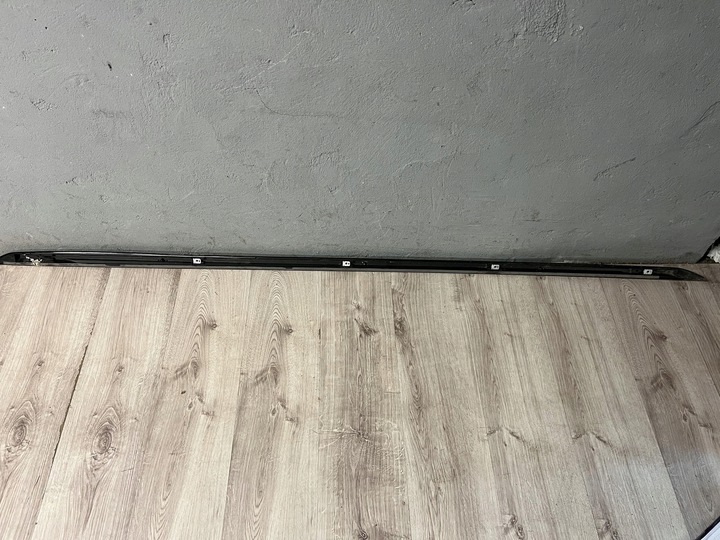 фото №12, Audi a4 b9 рестайлинг 8w0 s-line планка накладка пороговая правая 8w0853932a