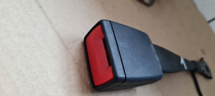 фото №6, Q3 83a застёжка скоба ремня безопасности перед 8w0857755f