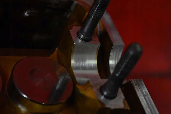 фото №15, Головка двигателя 06a103373n vw passat b5 2.0 8v 115 km 00-05