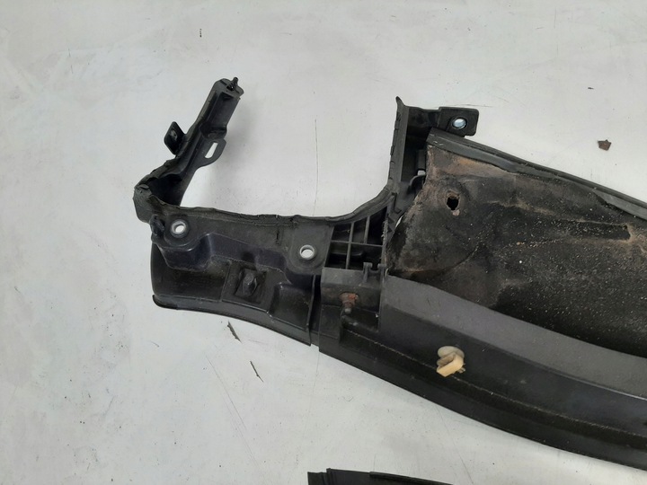 фото №16, Renault scenic iii 09r панель под лобовым стеклом крепление защита kpl 668100005r 668630014r