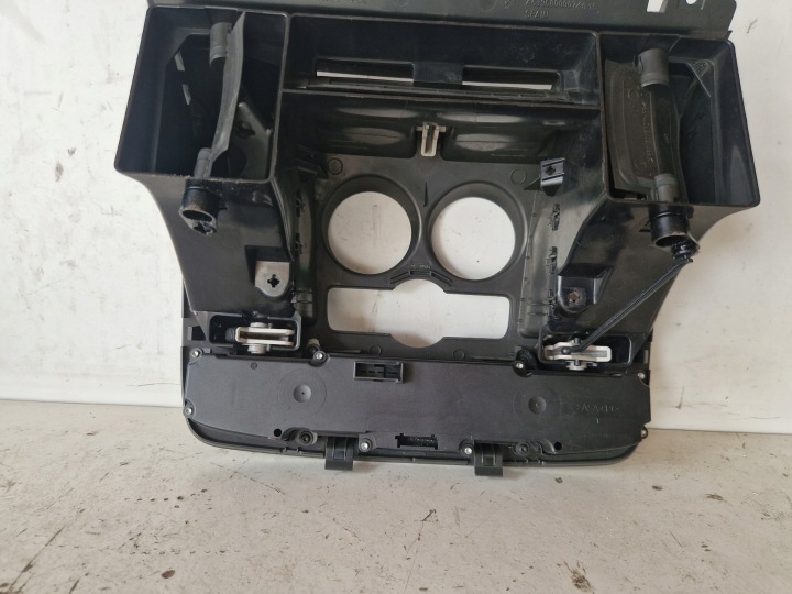 фото №7, Рамка панель управление средний mercedes vito w639 03-10 2.2 cdi