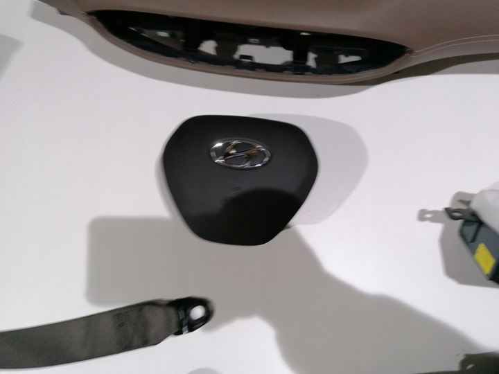 фото №6, Hyundai santa fe 4 iv 2019 панель консоль подушка безпеки подушка ремені оригінал демонтаж