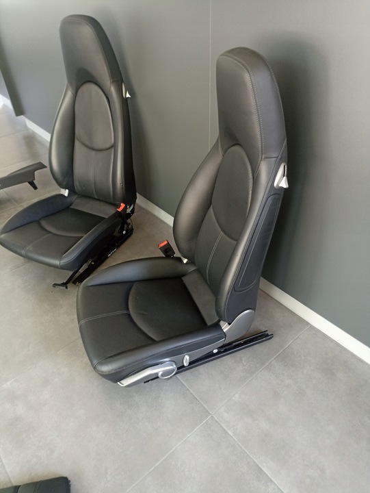 фото №12, Porsche carrera s 911 997 сиденья диван обшивки кожа