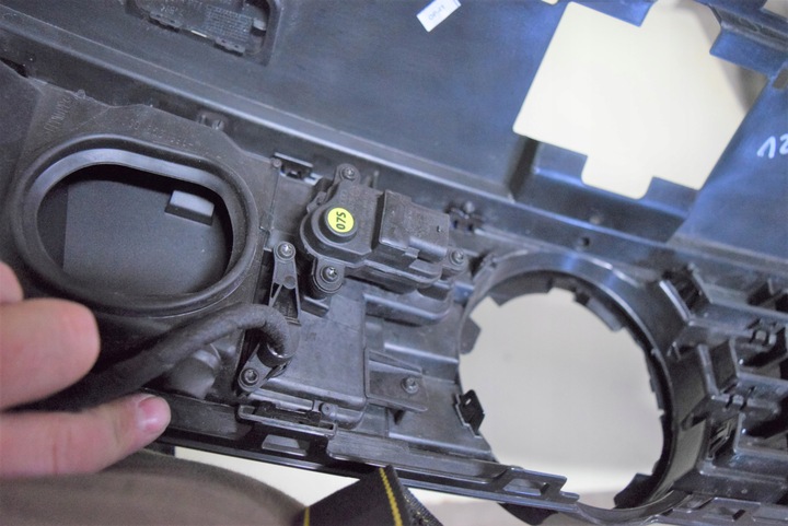 фото №13, Решётка решётка радиатора vw e-passat gte 3g0853653b 3g0853651